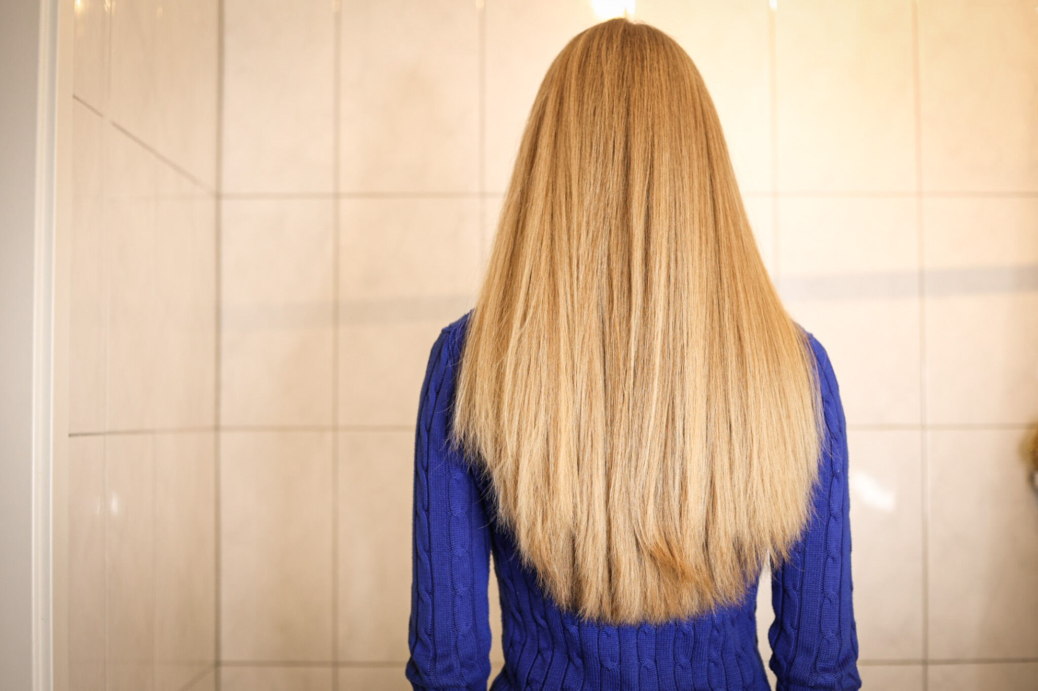 You can see the straight hair with the Shark FlexStyle. 